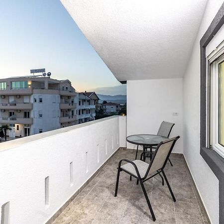 Apart-Hotel Prestige Ulcinj Eksteriør bilde