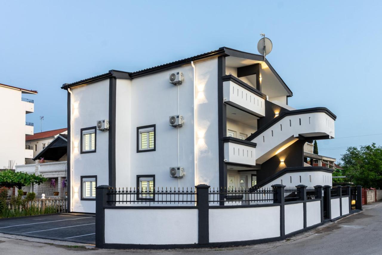 Apart-Hotel Prestige Ulcinj Eksteriør bilde